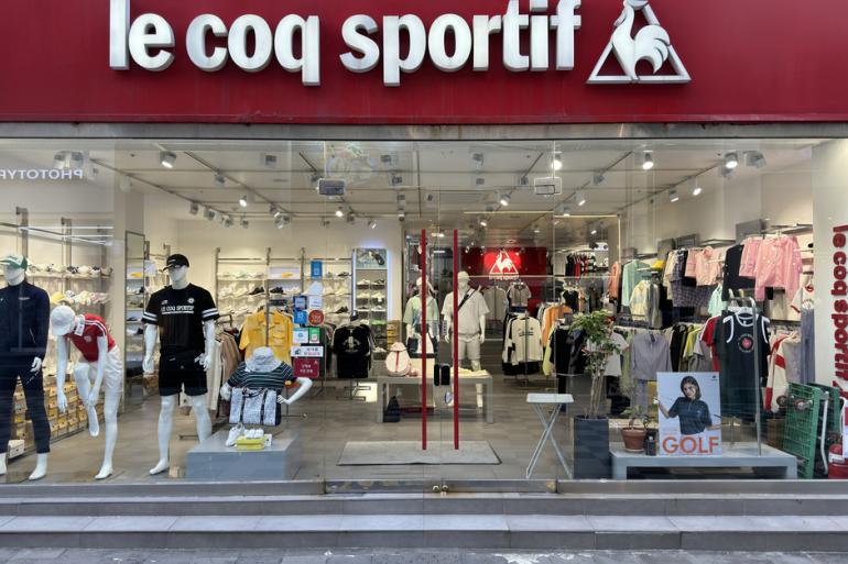 Fachada tienda le coq sportif